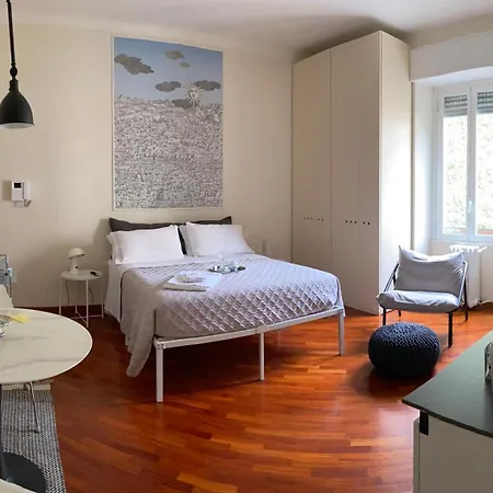 Paeninsula, La Tua Casa In Porta Venezia Apartment *