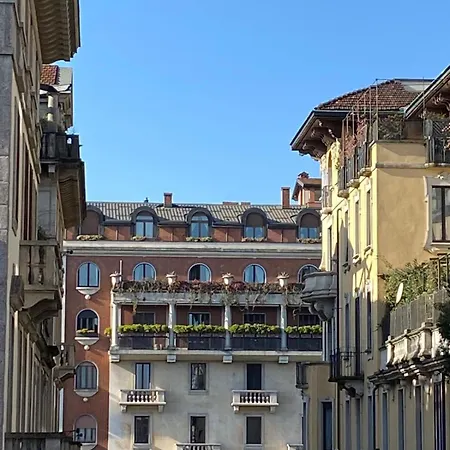 アパート Paeninsula, La Tua Casa In Porta Venezia ミラノ